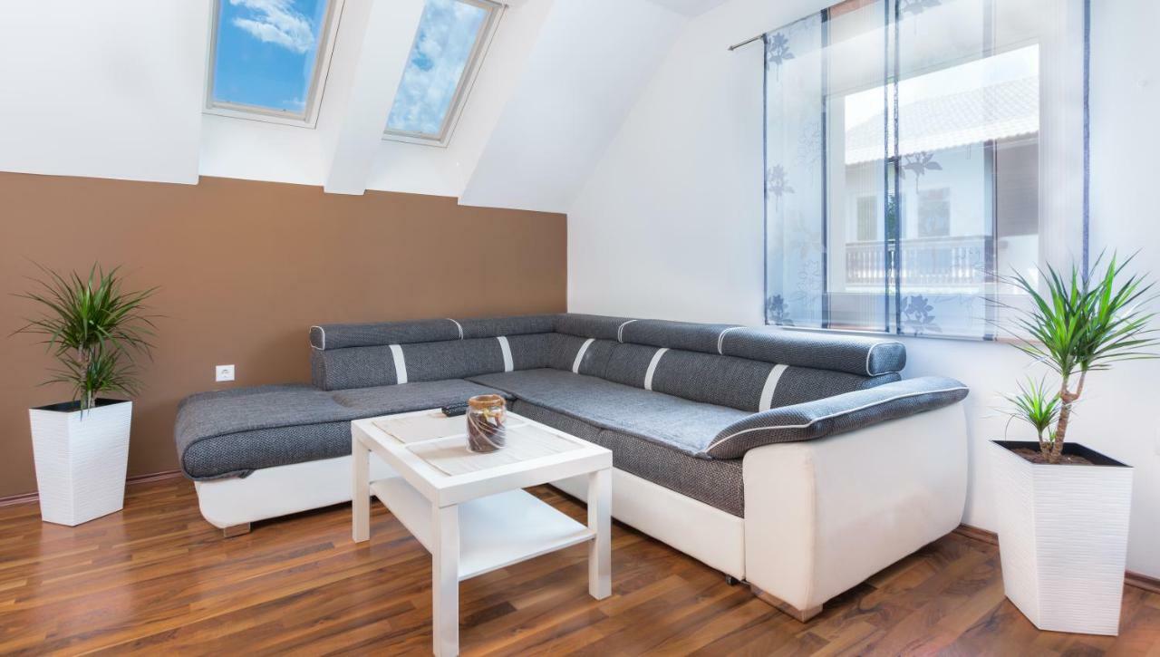 Boomerang Apartment Bled Ngoại thất bức ảnh
